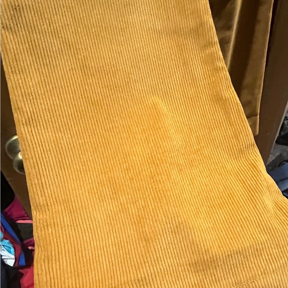 Crazy Train corduroy mustard color 11/30 jeans new